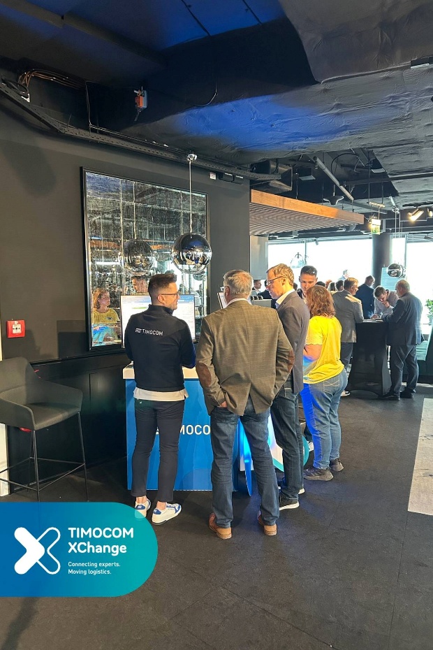 TIMOCOM XChange - účastníci sledují živou ukázku Marketplace